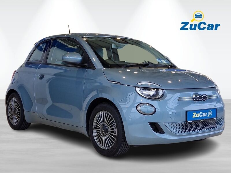 More views of Fiat 500e