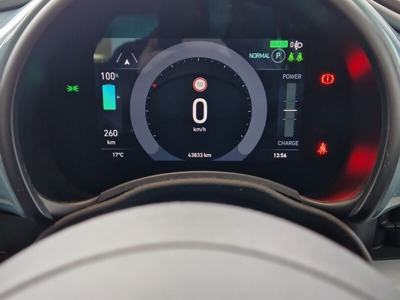 More views of Fiat 500e