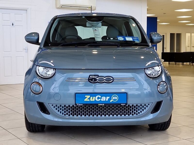 More views of Fiat 500e