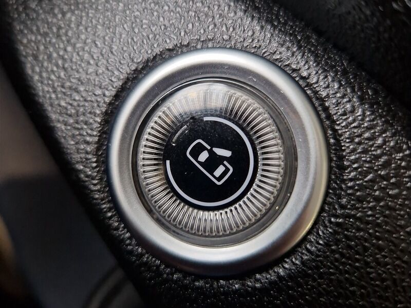 More views of Fiat 500e