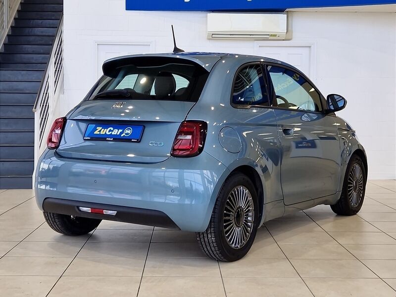 More views of Fiat 500e