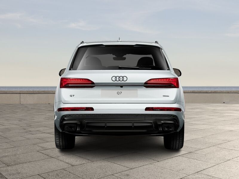 More views of Audi Q7