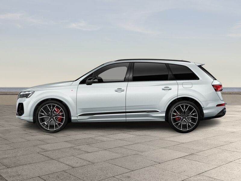 More views of Audi Q7