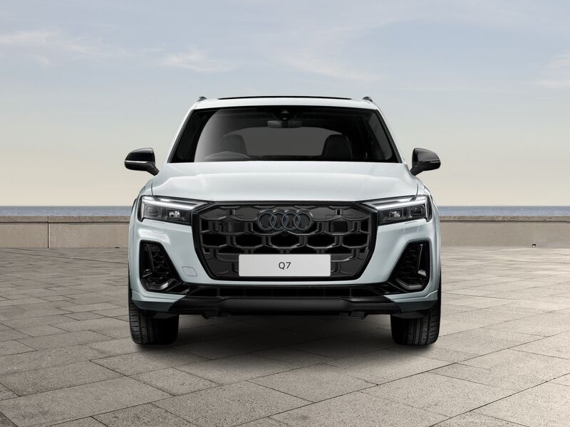 More views of Audi Q7