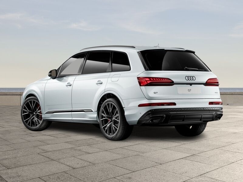 More views of Audi Q7