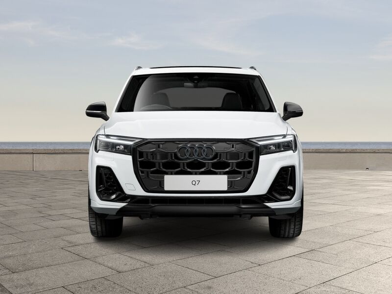 More views of Audi Q7