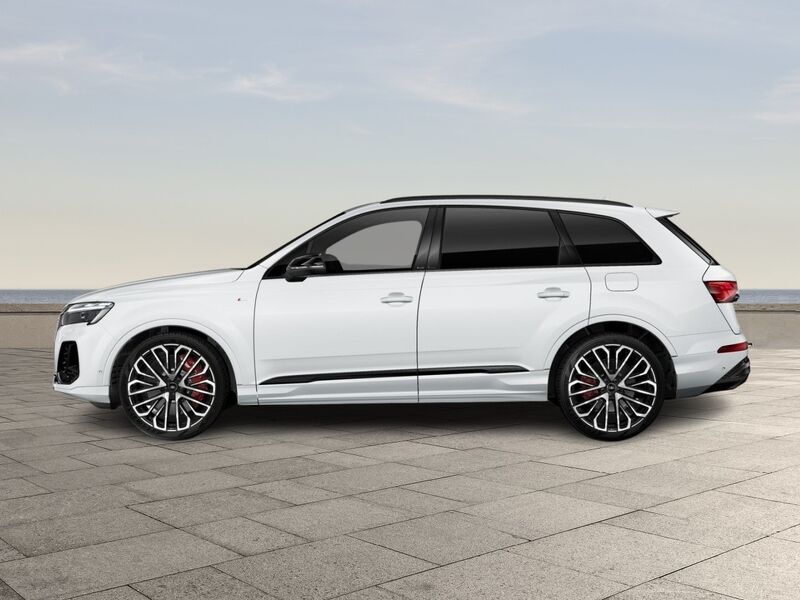 More views of Audi Q7