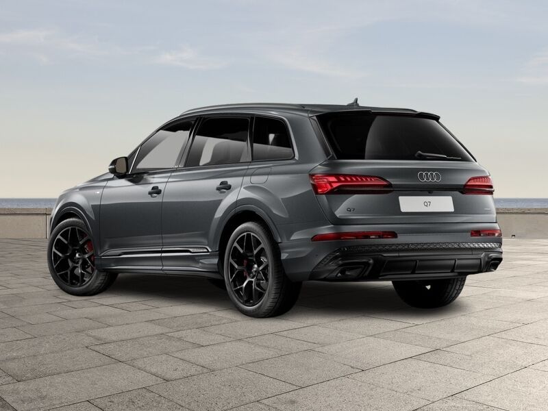 More views of Audi Q7