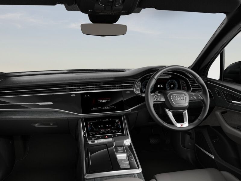 More views of Audi Q7