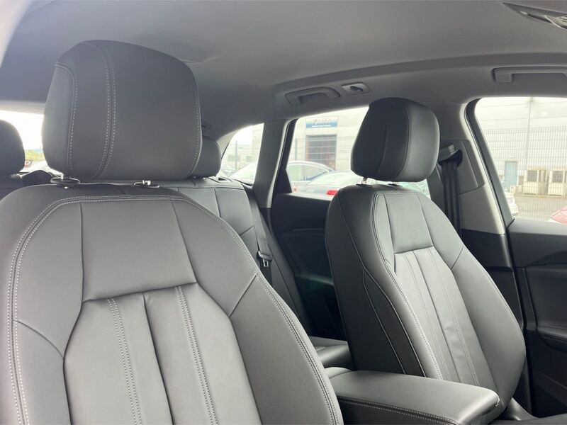 More views of Audi Q5