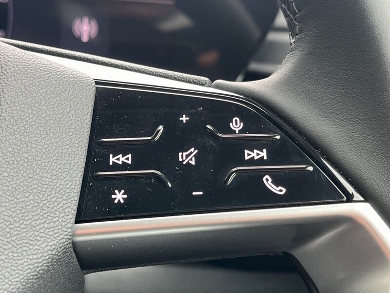 More views of Audi Q5