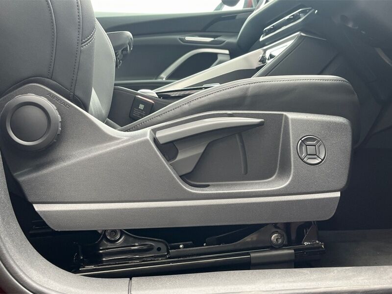 More views of Audi Q5
