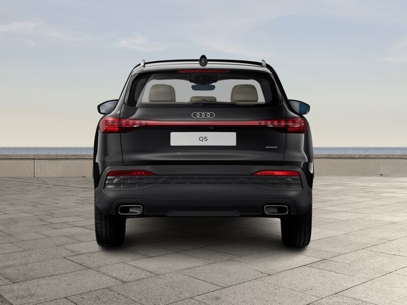 More views of Audi Q5