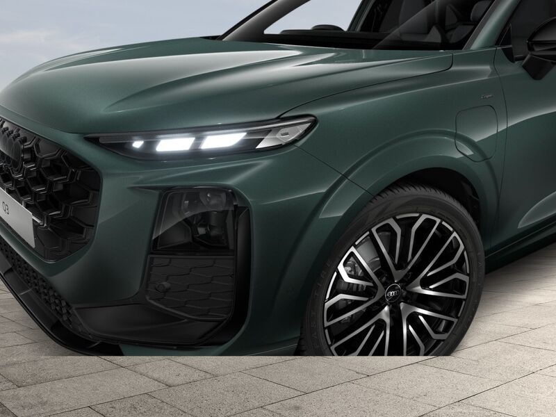 More views of Audi Q3