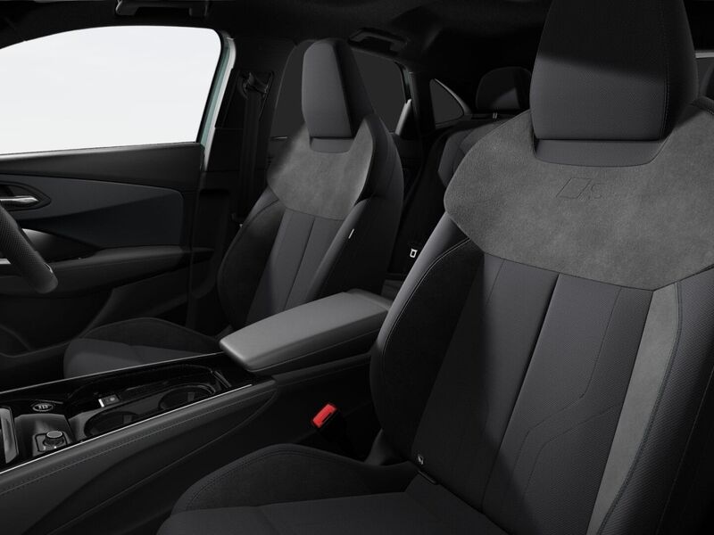 More views of Audi Q3