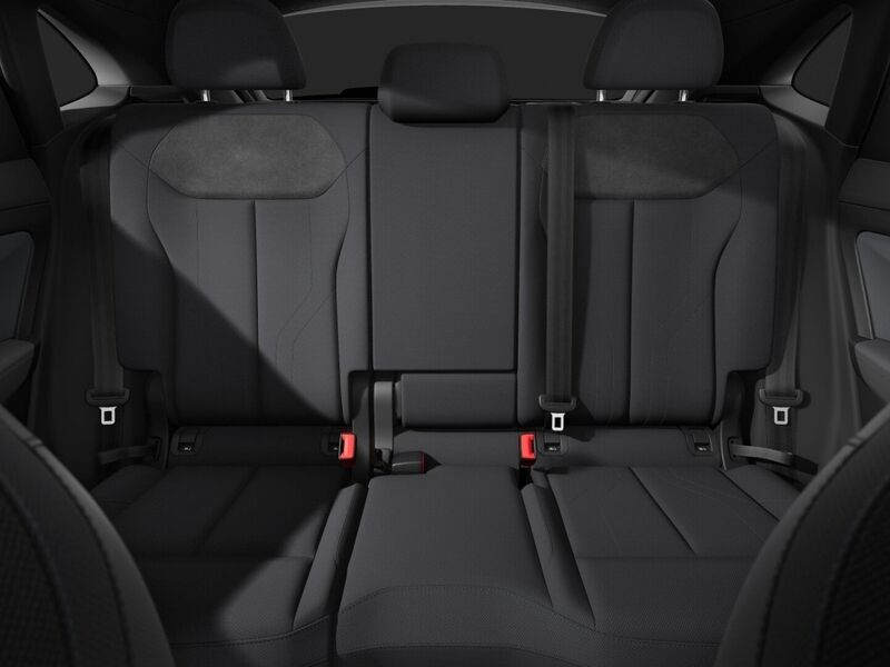 More views of Audi Q3