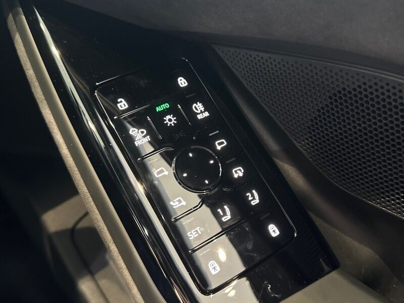 More views of Audi A6 Sportback e-tron