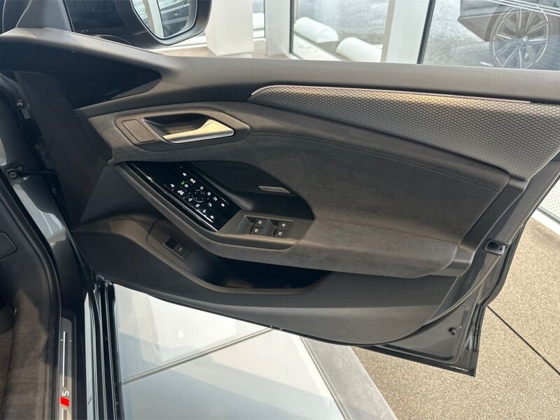 More views of Audi A6 Sportback e-tron