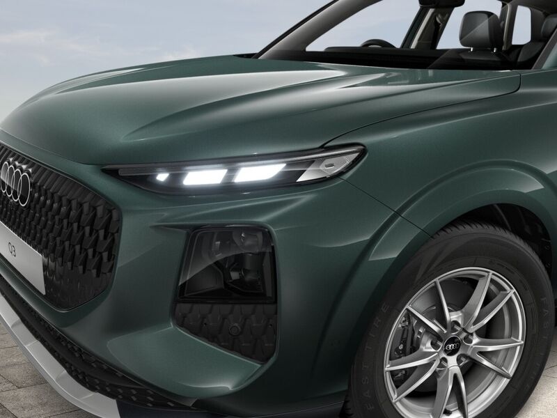 More views of Audi Q3