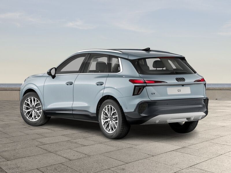 More views of Audi Q3