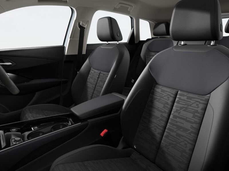 More views of Audi Q3