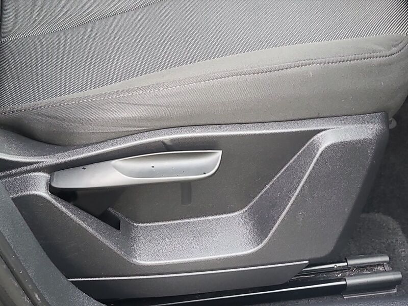 More views of Audi Q2