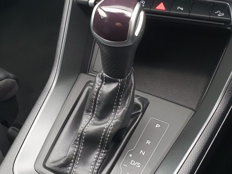 More views of Audi Q3