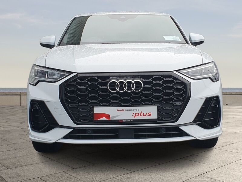 More views of Audi Q3
