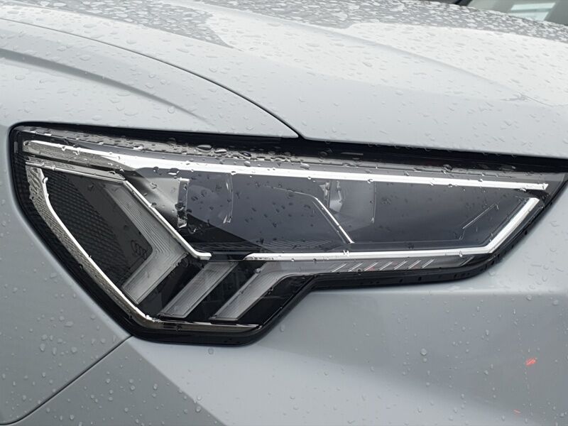 More views of Audi Q3