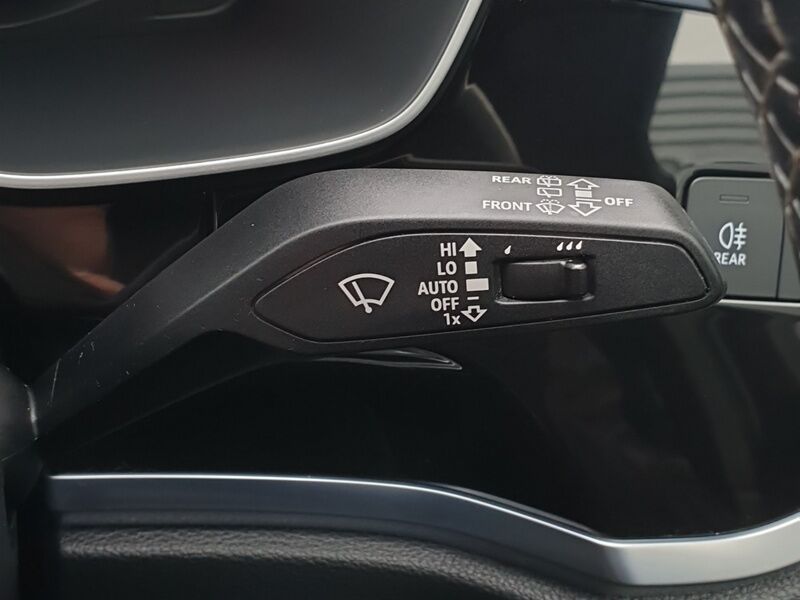 More views of Audi Q3