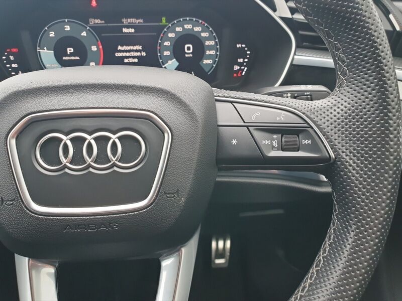 More views of Audi Q3