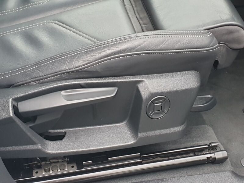 More views of Audi Q3