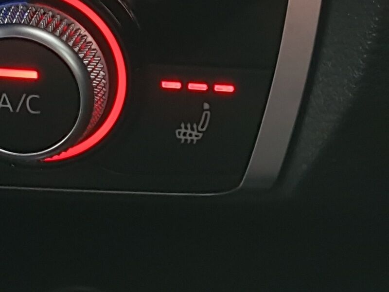 More views of Audi Q3