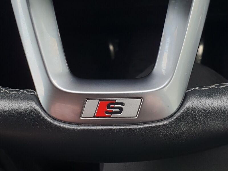 More views of Audi Q3