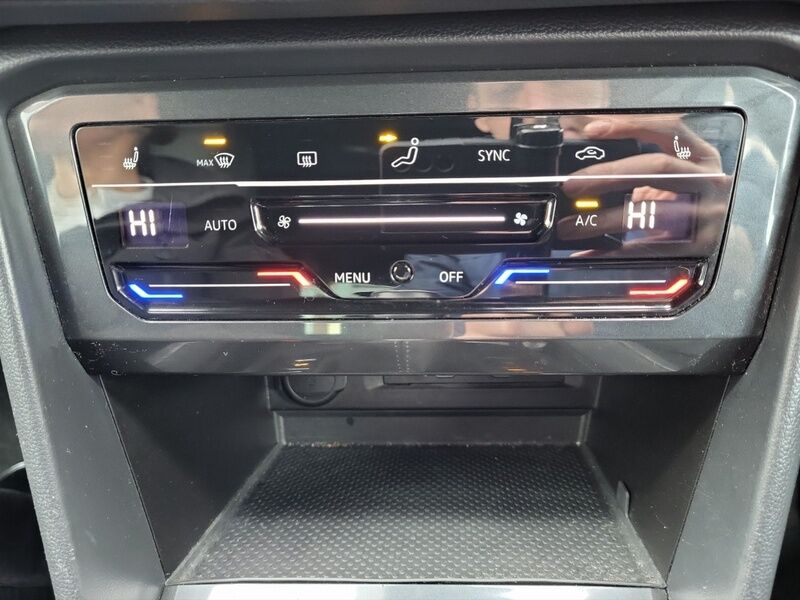 More views of Volkswagen Tiguan