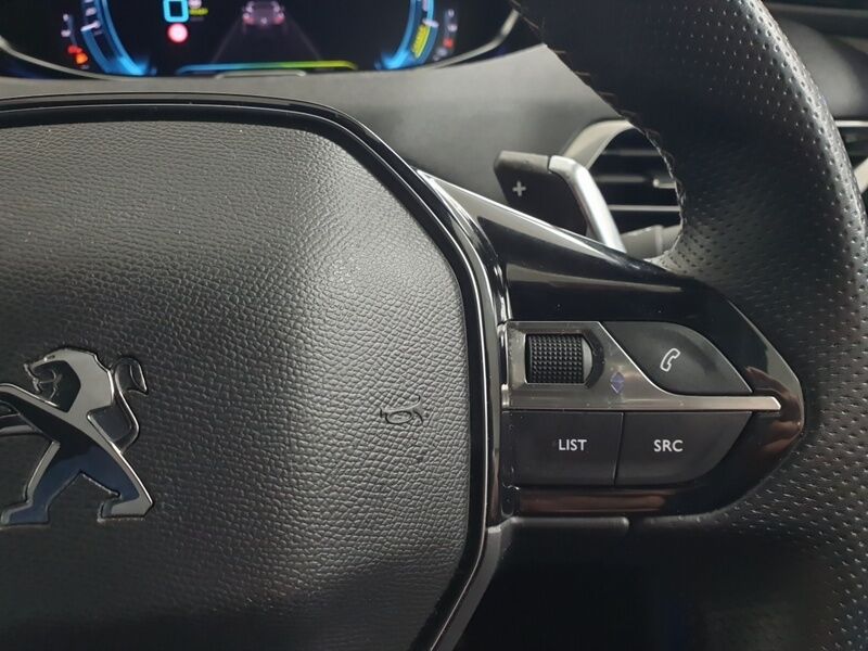 More views of Peugeot 3008