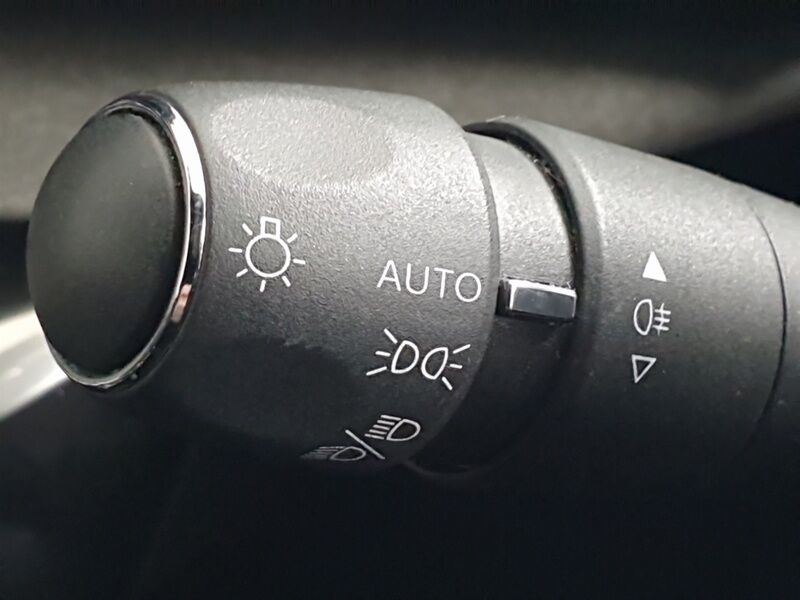 More views of Peugeot 3008