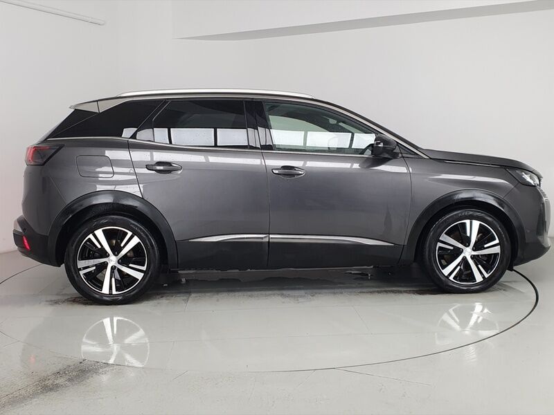 More views of Peugeot 3008