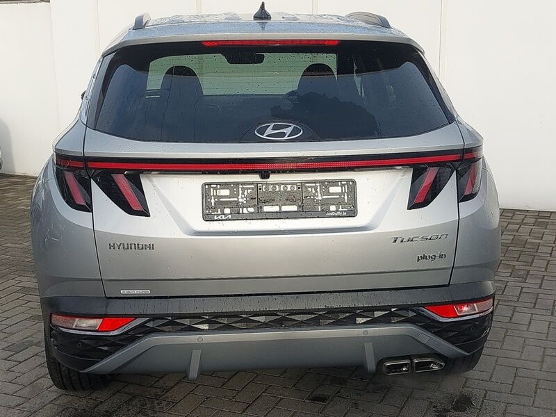 More views of Hyundai Tucson