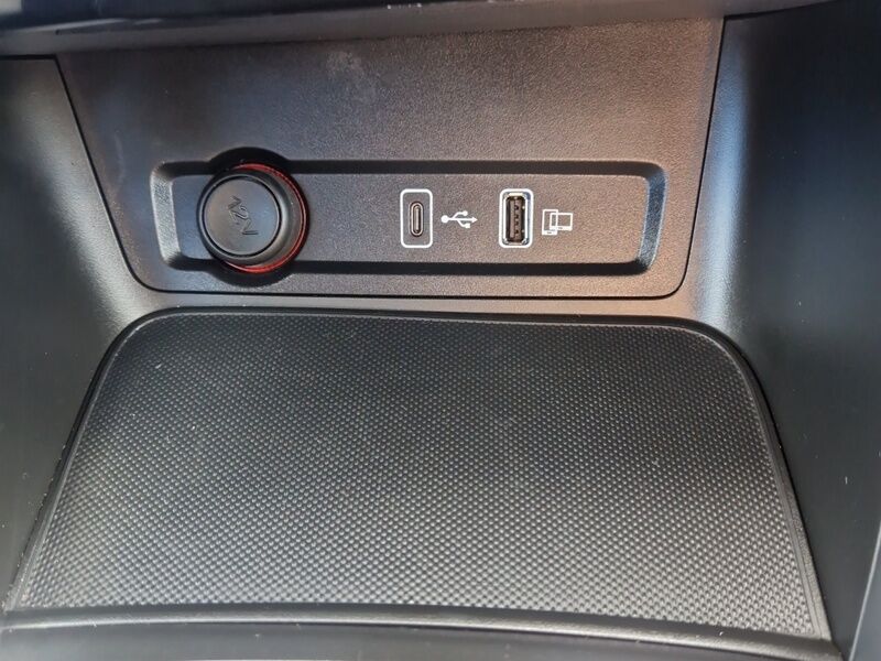 More views of MG ZS