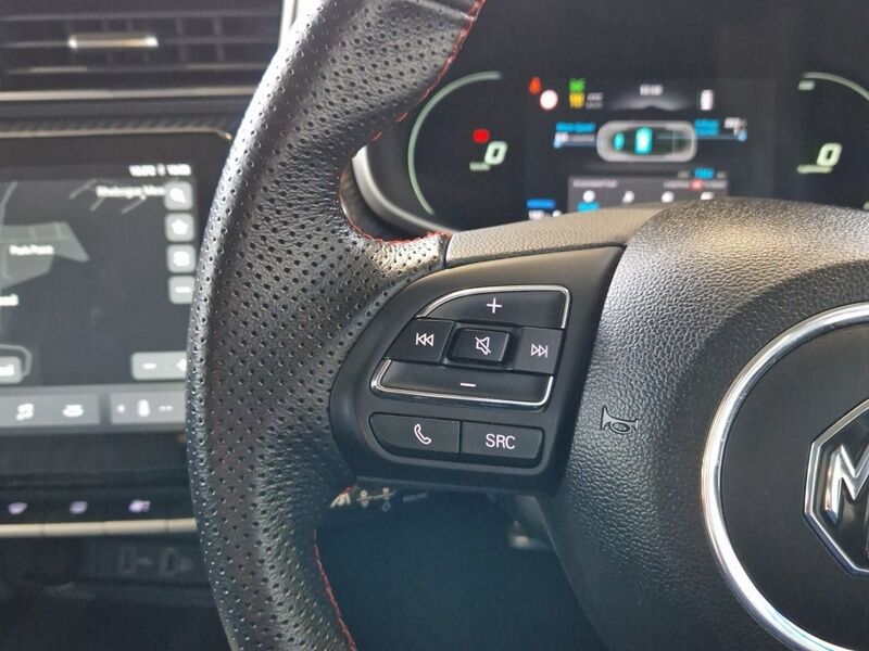 More views of MG ZS