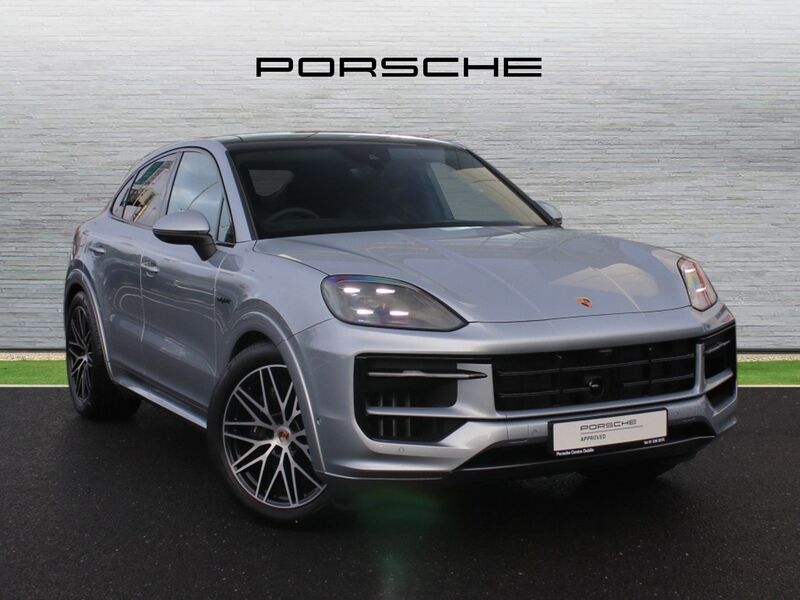 More views of Porsche Cayenne