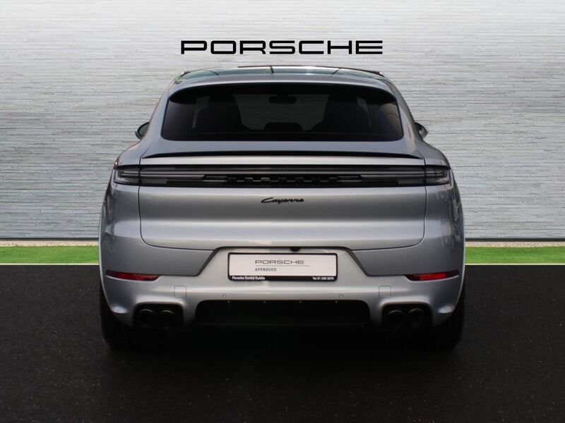 More views of Porsche Cayenne