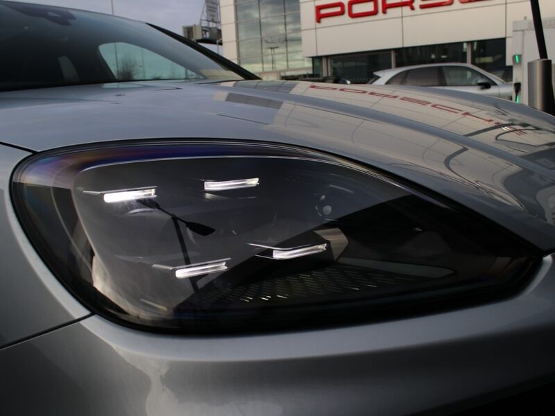 More views of Porsche Cayenne