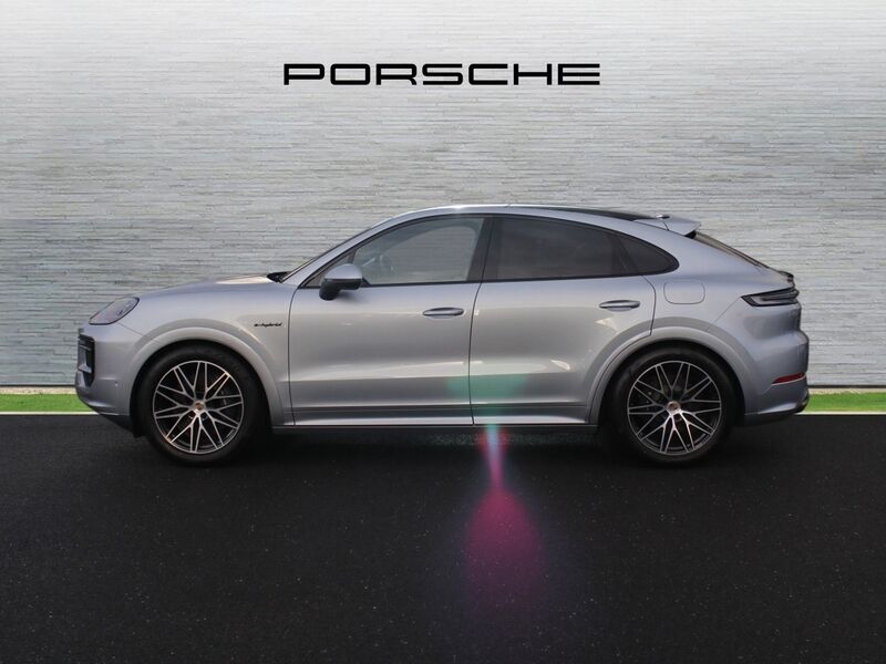 More views of Porsche Cayenne