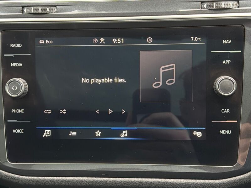 More views of Volkswagen Tiguan Allspace