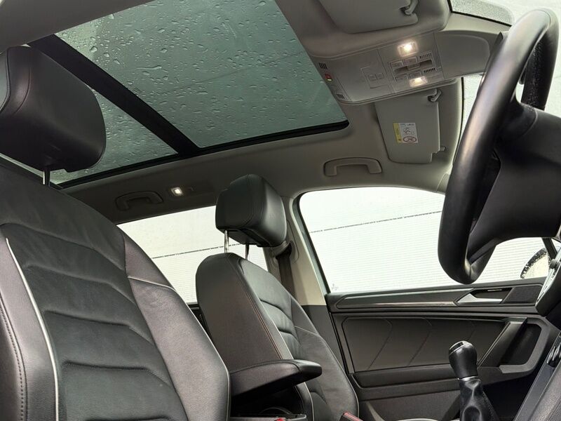 More views of Volkswagen Tiguan Allspace