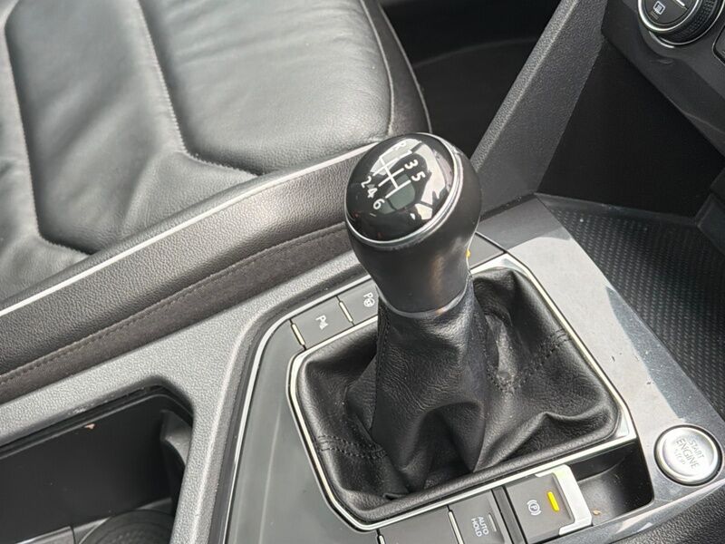 More views of Volkswagen Tiguan Allspace