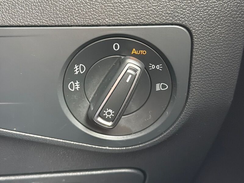 More views of Volkswagen Tiguan Allspace