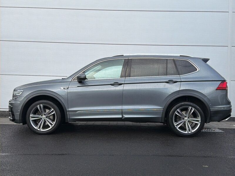 More views of Volkswagen Tiguan Allspace